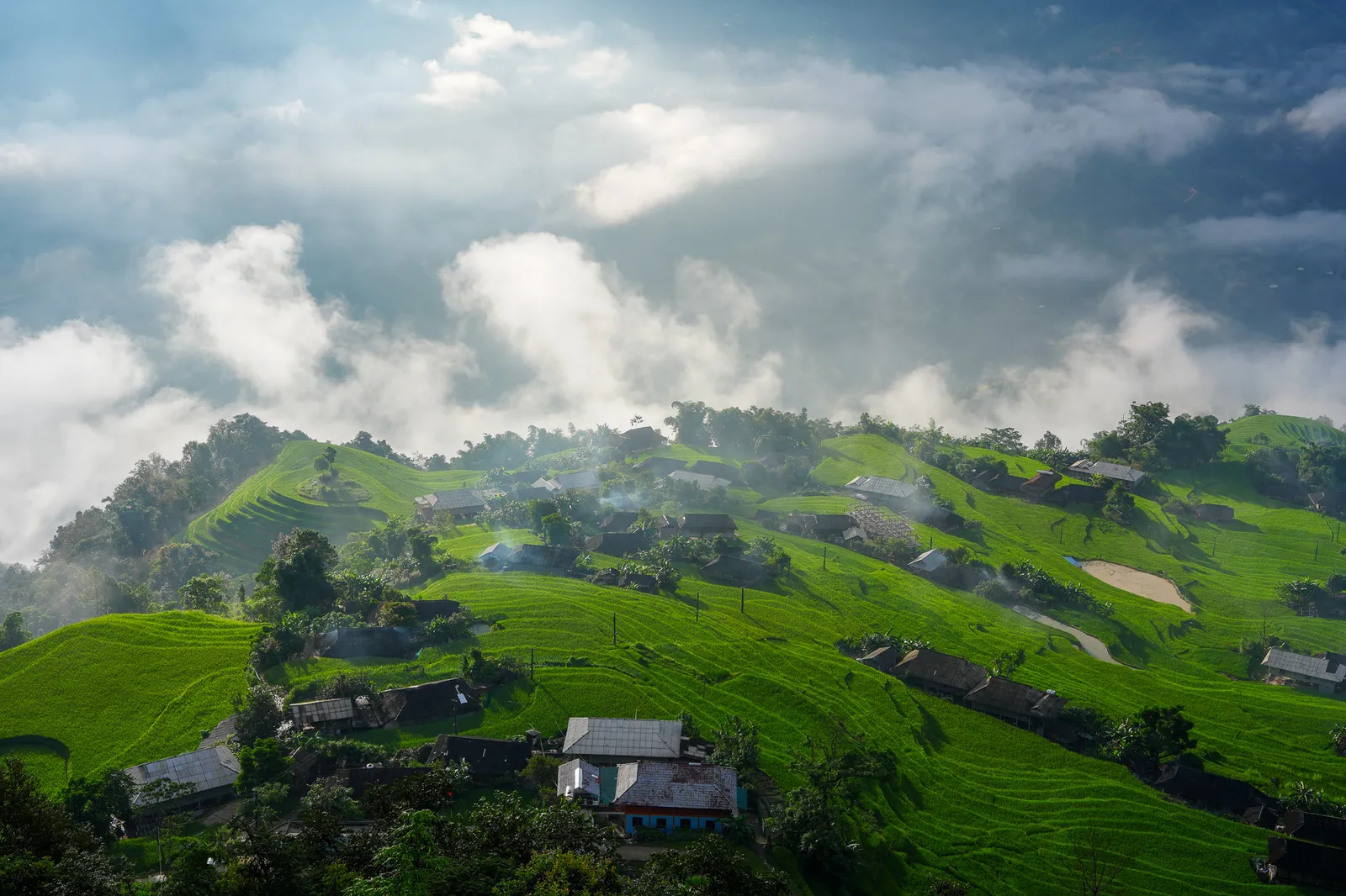 Cloud and terrace landscape around Ban Phung, Hoang Su Phi