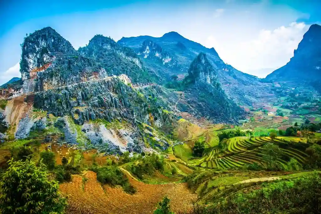 Ha Giang vs Sapa trekking: which destination fits your walk