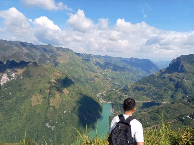 Ma Pi Leng Canyon Expedition